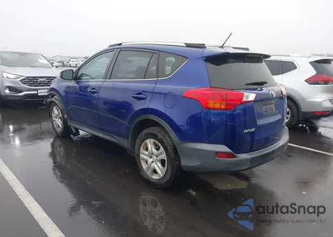 2015 Toyota Rav4 Le z USA, uszkodzony, nr VIN 2T3BFREV3FW245623